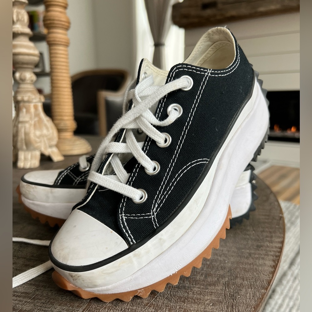 Converse Run Star Hike Platform Canvas sneakers, women Size 5; Like-New; Size 5